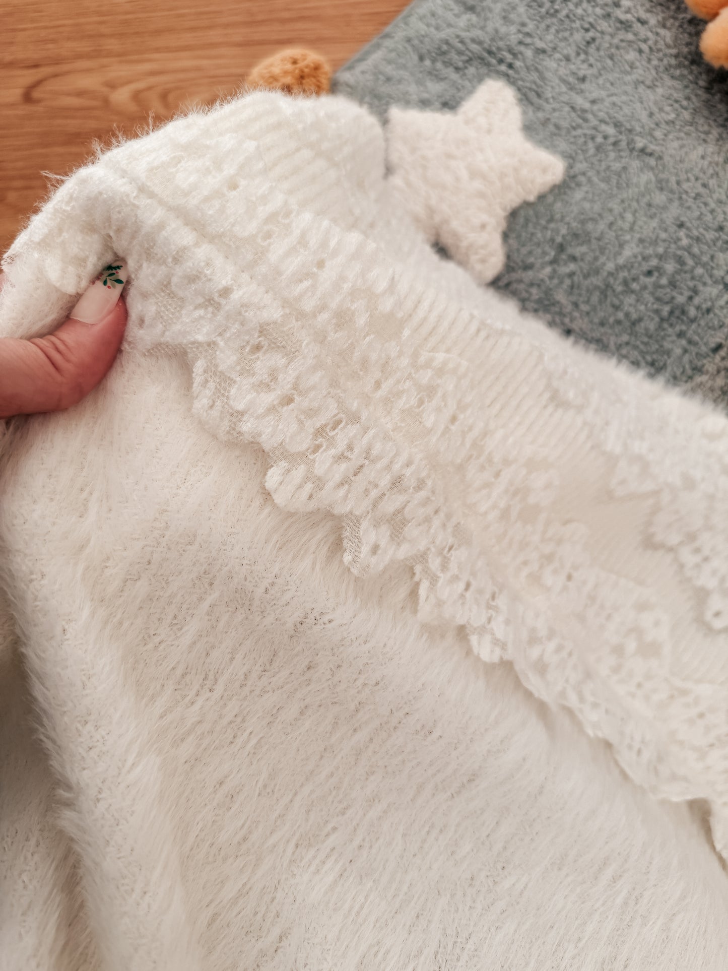 Fuzzy Blanket Midi Skirt (White)