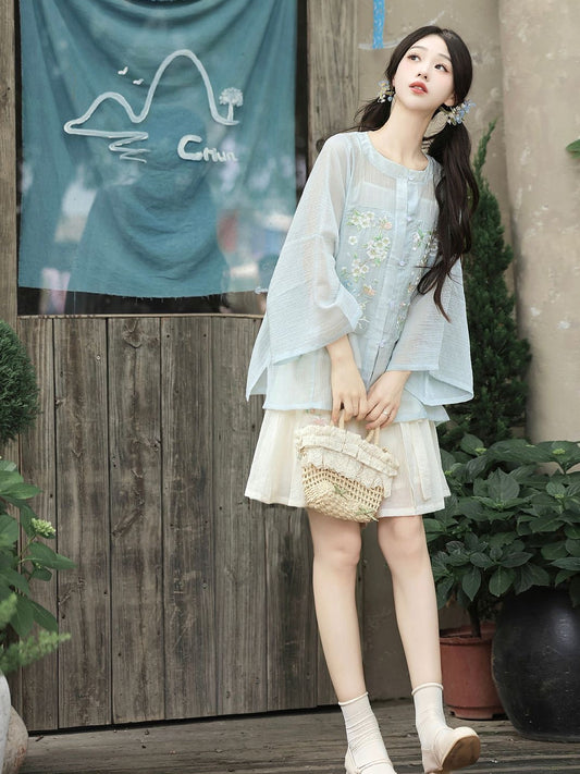 Pear Blossom Round Neck Blouse & Shorts Set (2 Colors)