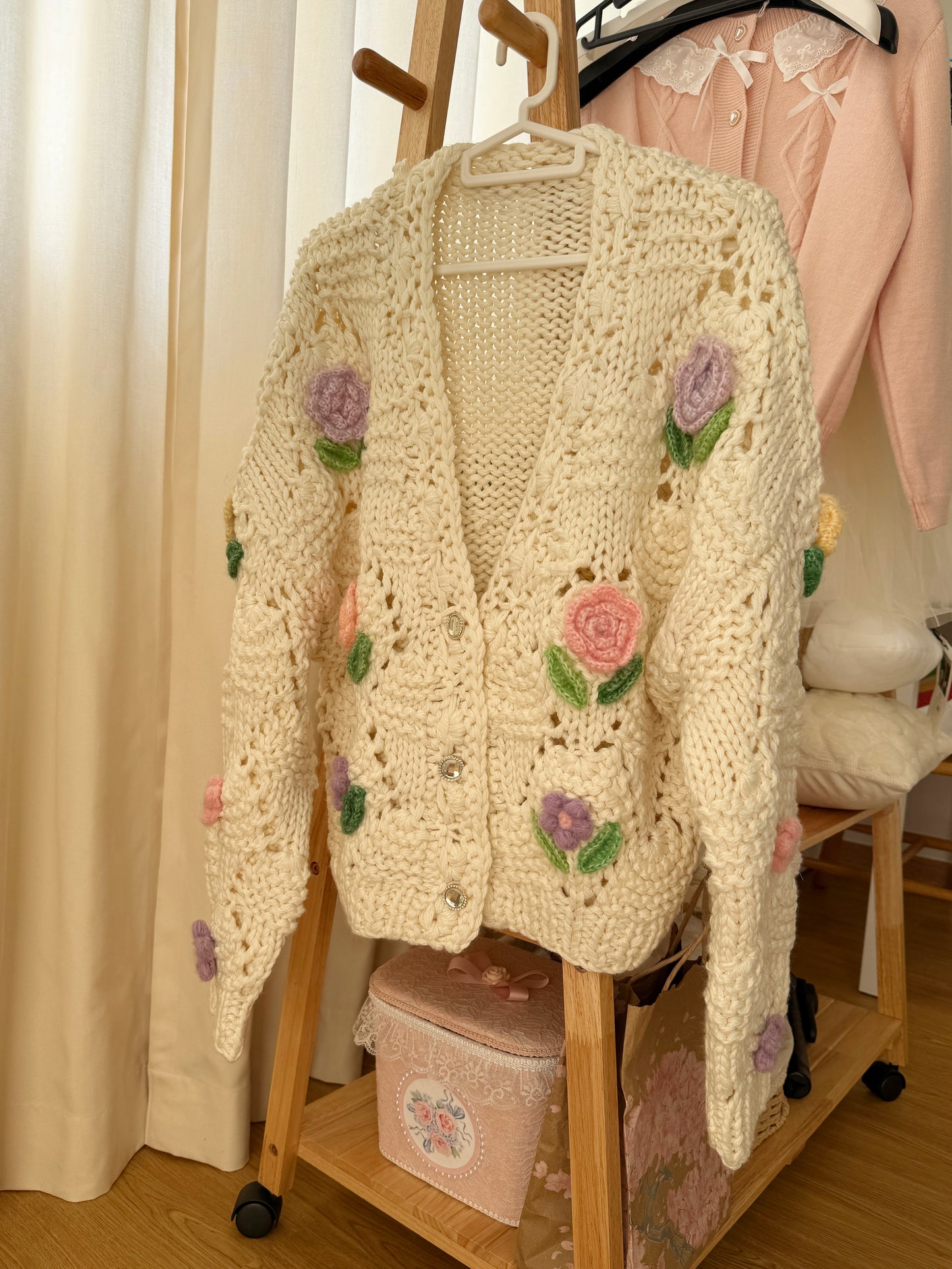 Chunky Floral Knit Cardigan (Cream)