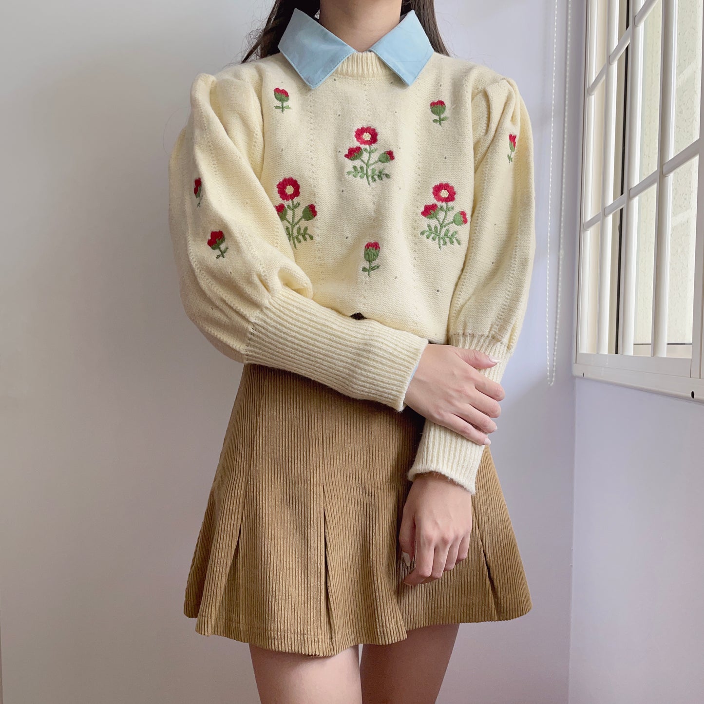 Flower Pop Puff Sleeve Sweater (Cream)