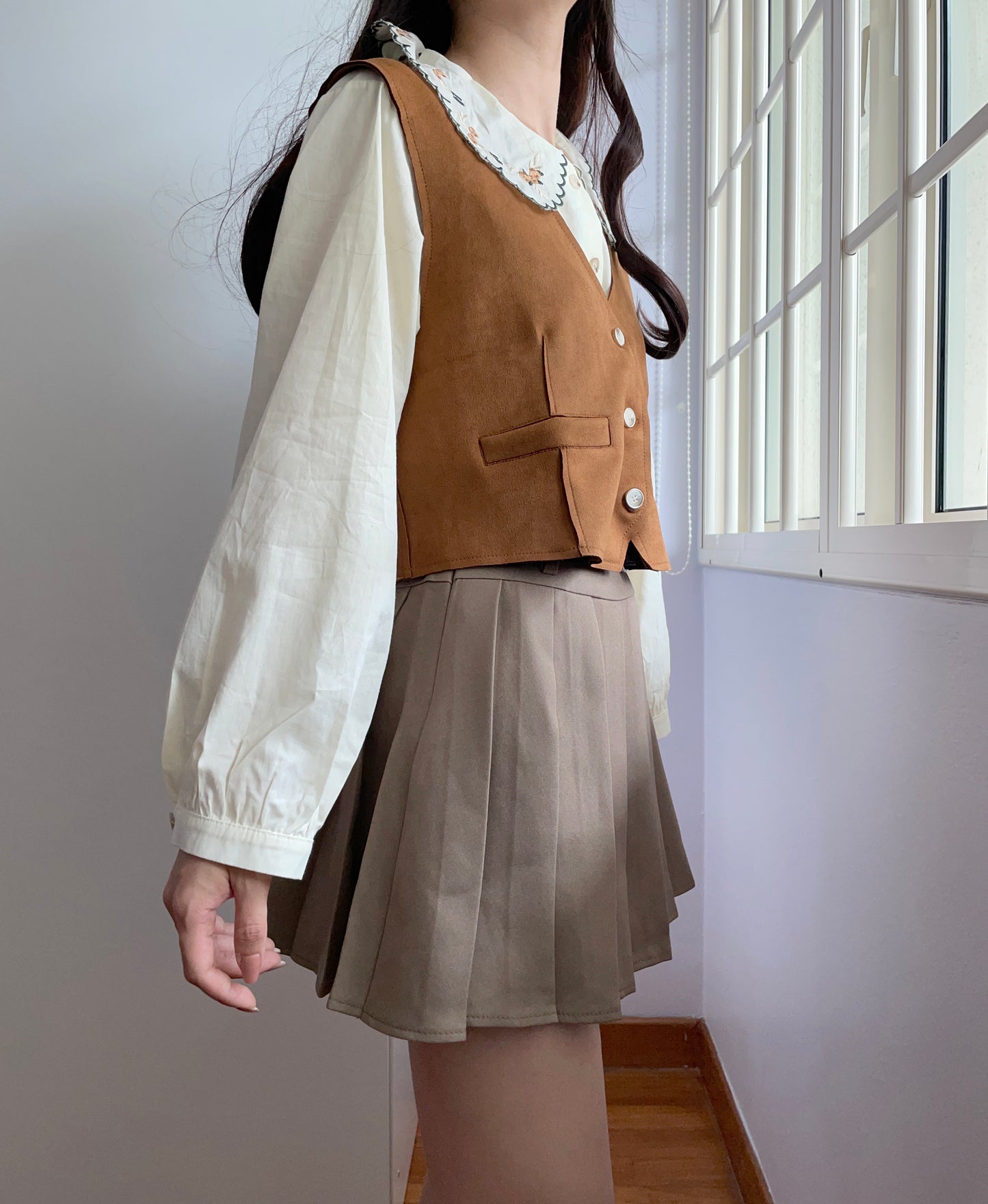 Journalist Suede Waistcoat (Camel)