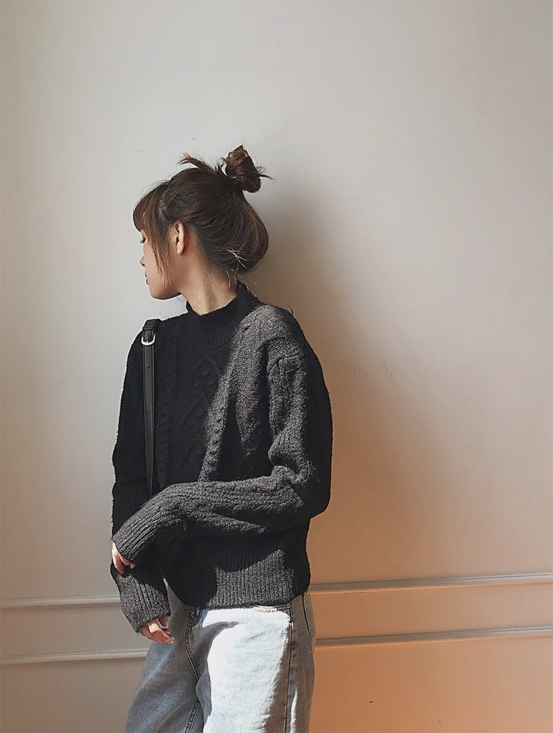 Arrowhead Mock Neck Sweater (4 Colors)