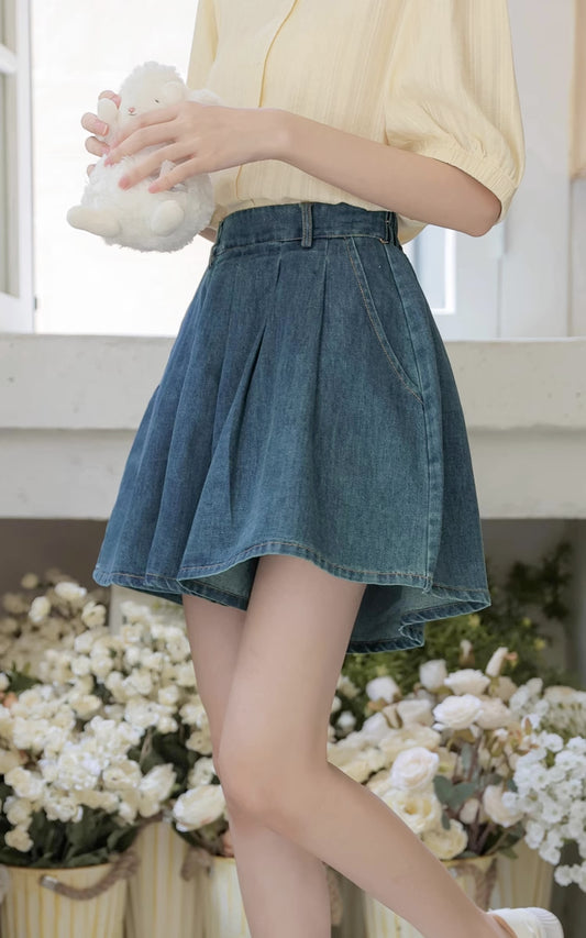 Flared Denim Shorts (Medium Wash)