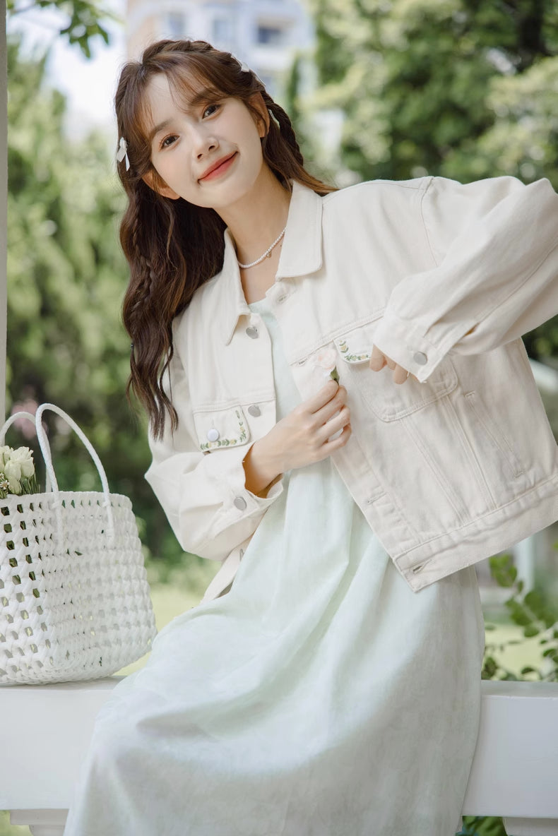 Flower Chain Embroidered Jacket (White)