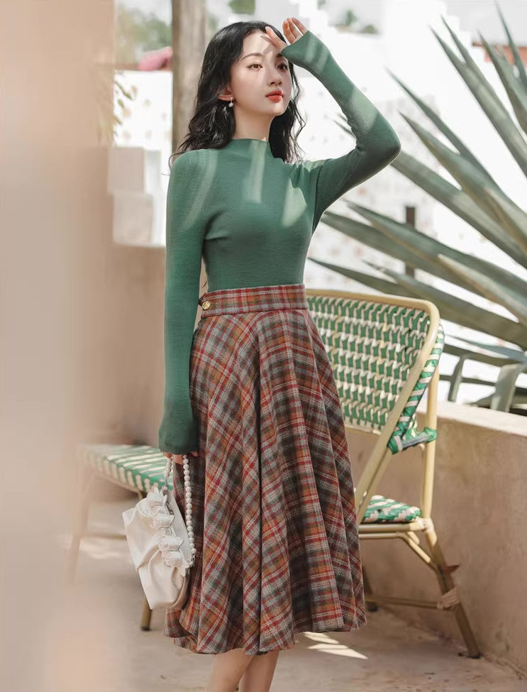 Maple Plaid Midi Circle Skirt (Multicolor)