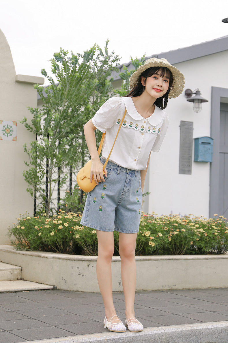 Flower Pop Embroidered Shorts (Light Denim)