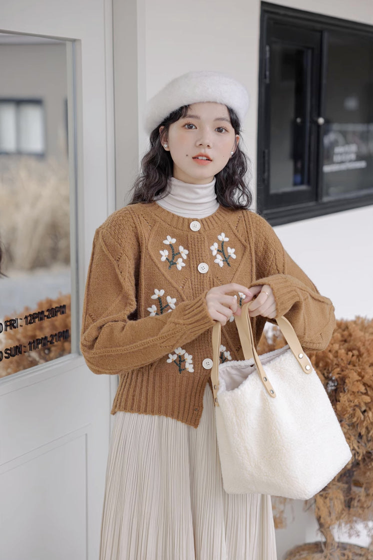 Ditsy Floral Embroidered Round Neck Cardigan (2 Colors)
