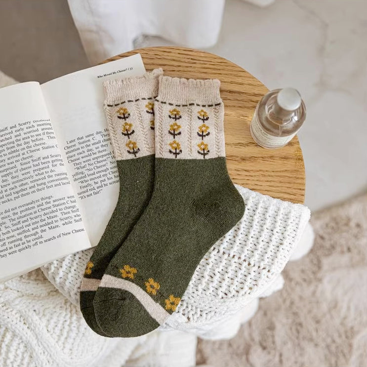 Rustic Daisy Wool Socks (5 Styles)