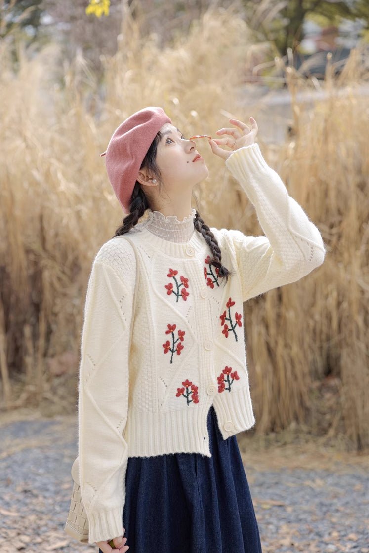 Ditsy Floral Embroidered Round Neck Cardigan (2 Colors)