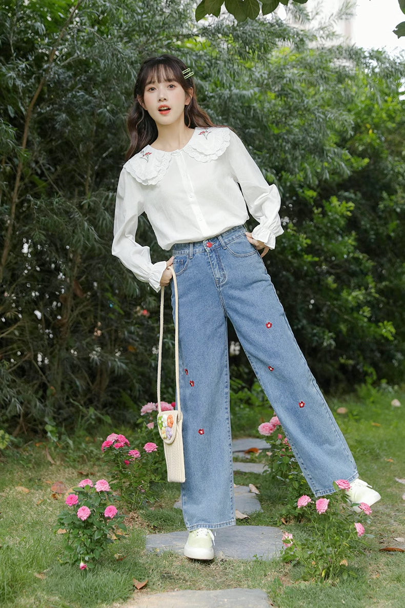 Popping Daisy Embroidered Jeans (Dark Denim)