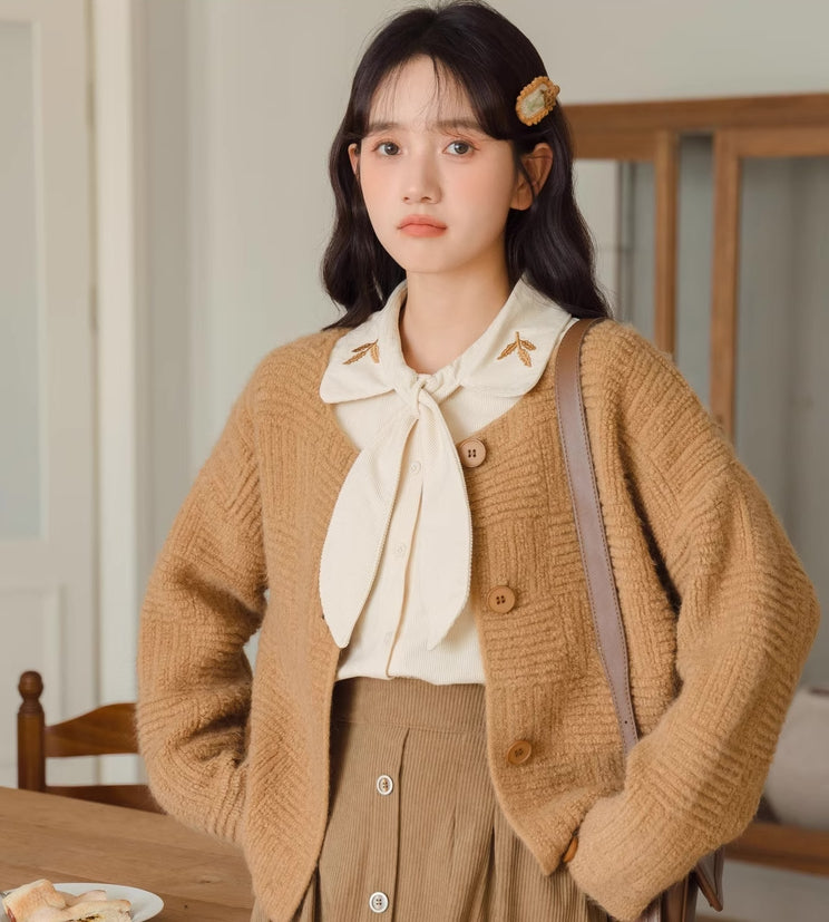 Leafy Corduroy Tie-Neck Blouse (Cream)