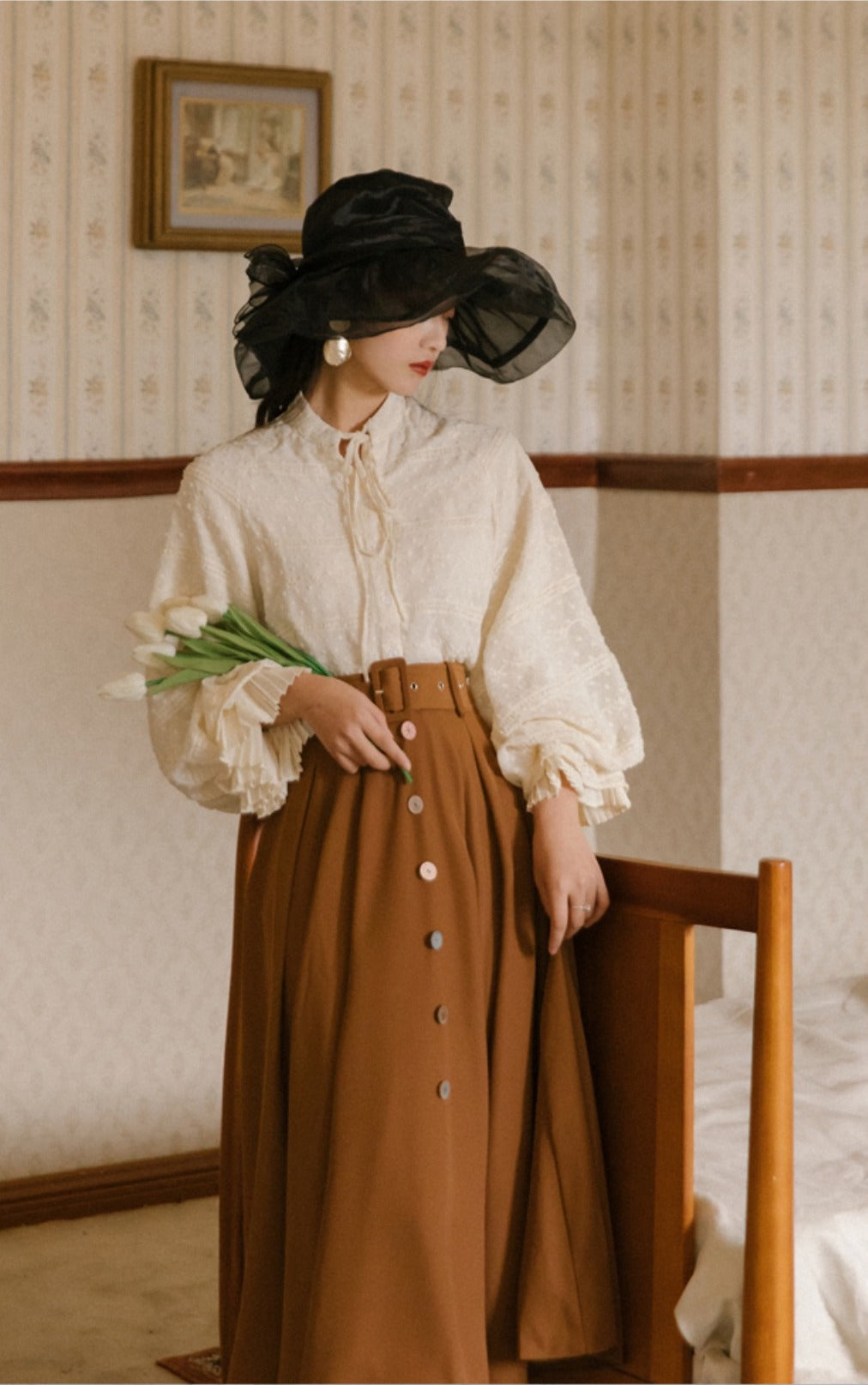 Dobby Puff Sleeve Blouse (Cream)