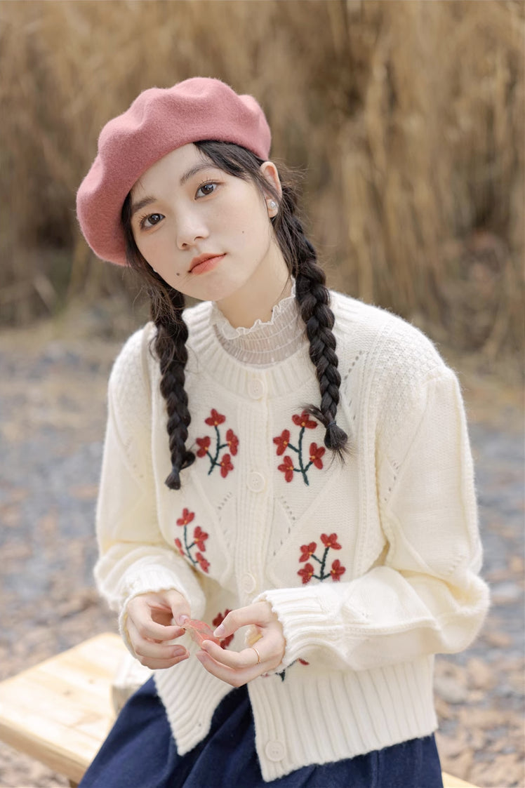 Ditsy Floral Embroidered Round Neck Cardigan (2 Colors)