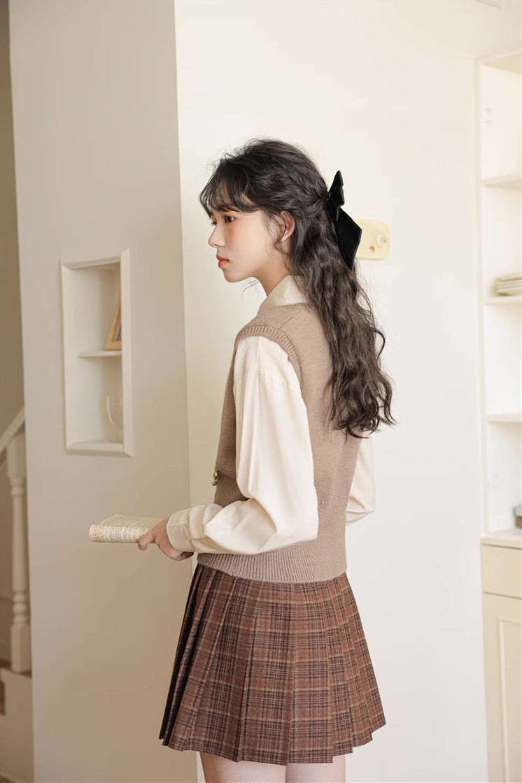 Little Bear Button Vest (3 Colors)