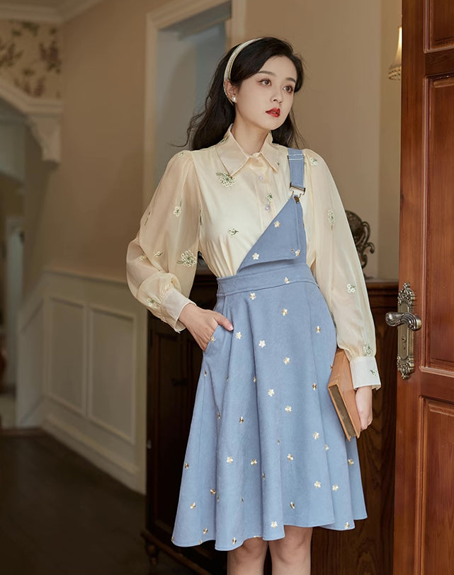 Delicate Daisy Embroidered Pinafore (Blue)