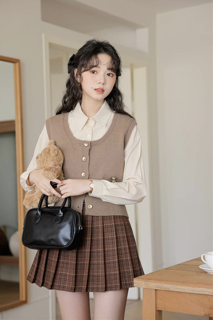 Little Bear Button Vest (3 Colors)