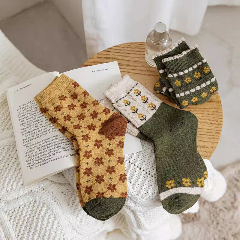 Rustic Daisy Wool Socks (5 Styles)