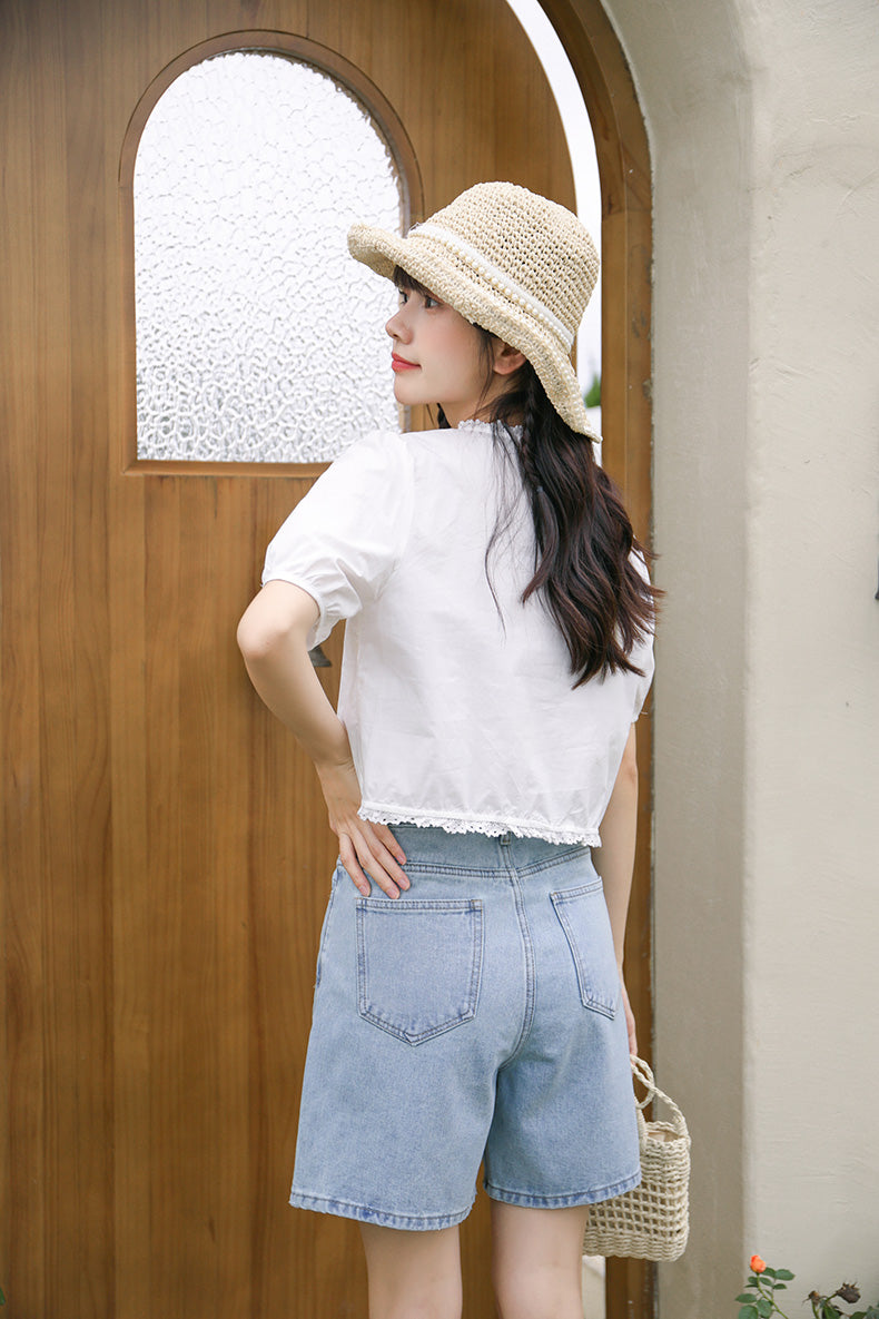 Tulip Tips Embroidered Shorts (Light Denim)