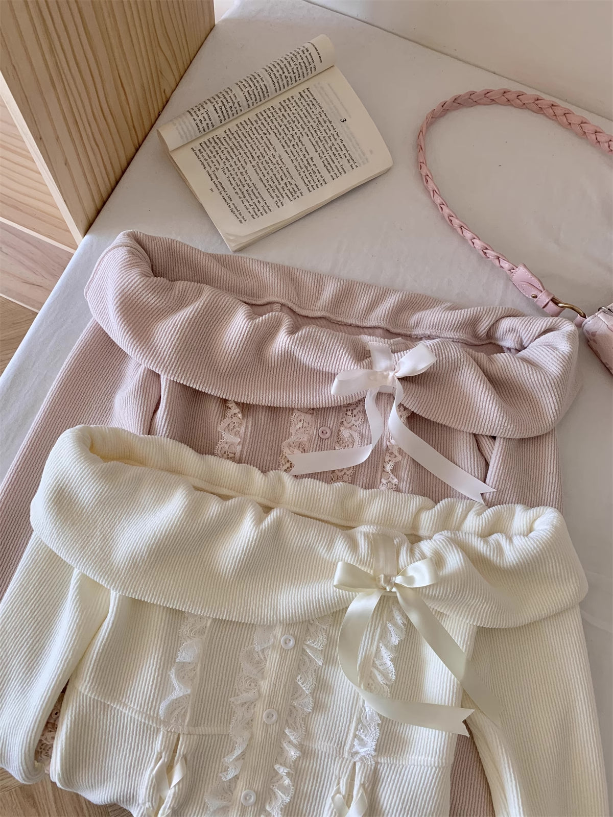 Ballet Lace Knitted Two-Piece Mini Skirt Set (2 Colors)