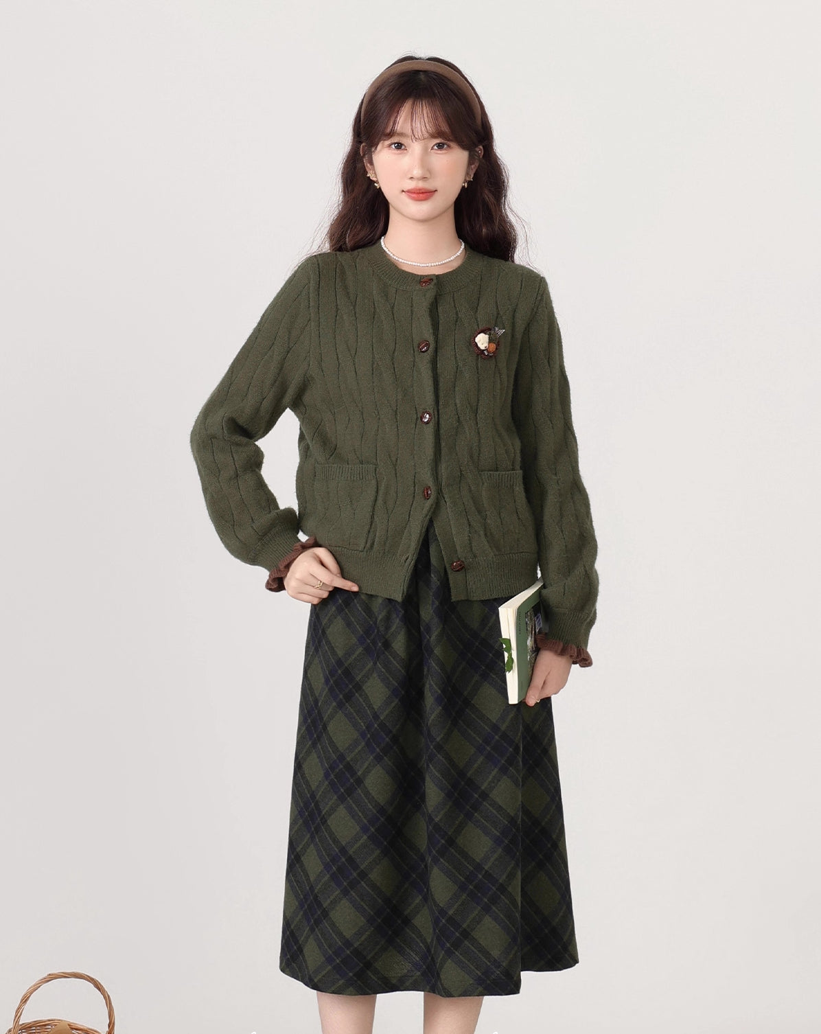 Braided Round Neck Cardigan (Olive)