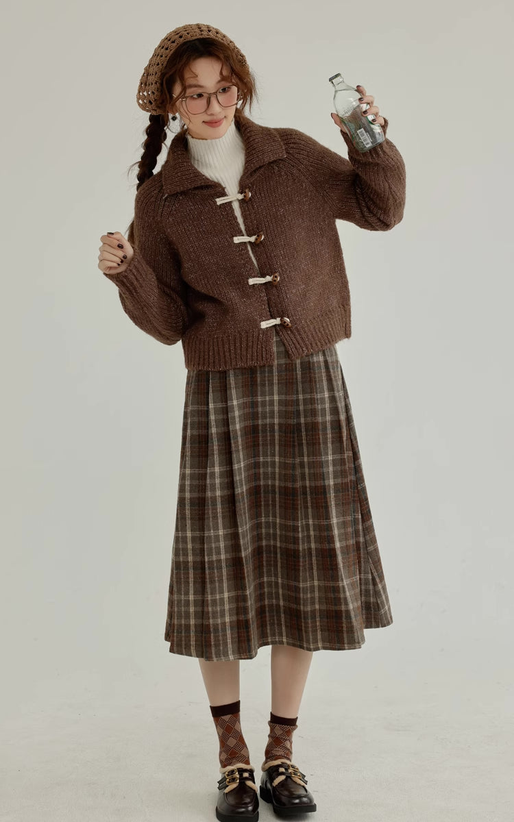 Espresso Plaid Pleated Midi Skirt (Khaki)