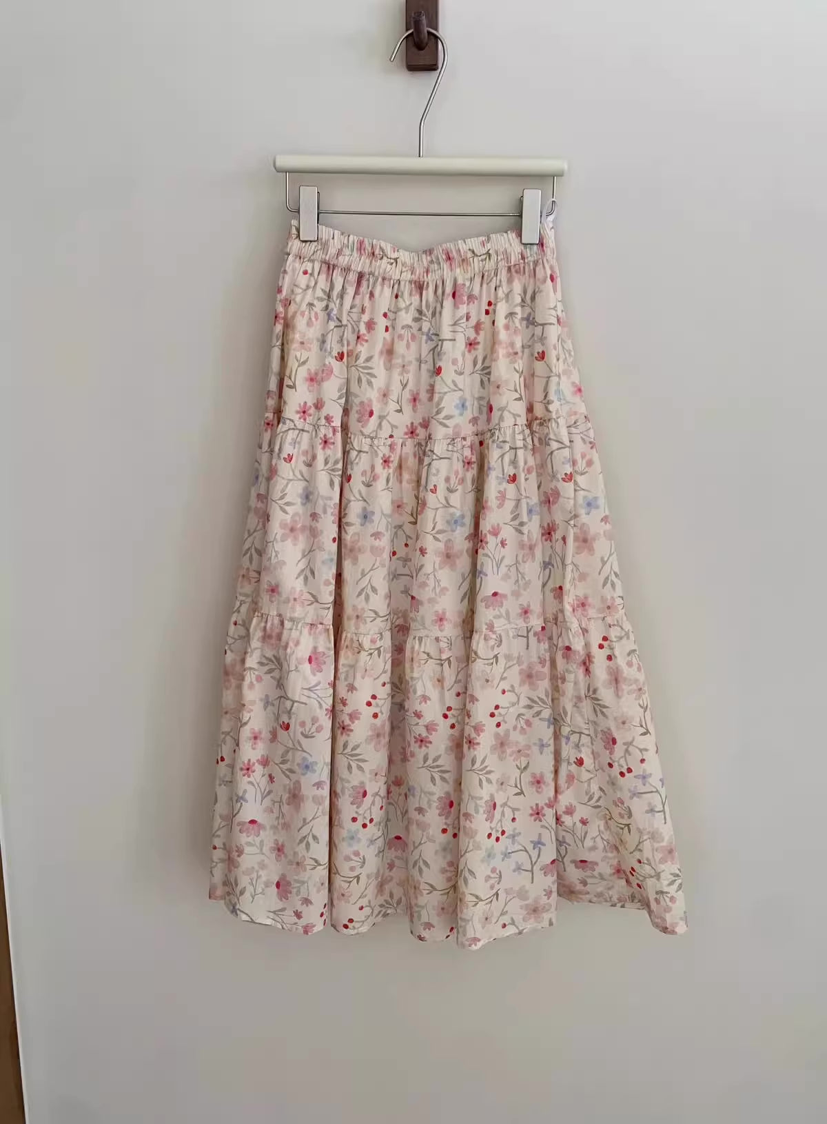 Oopsy Daisy Midi Skirt (White/Pink)