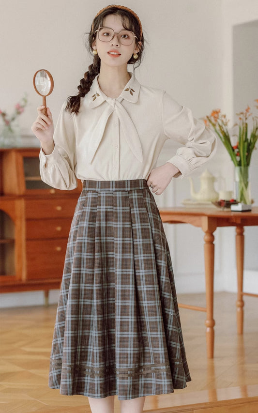 Leafy Corduroy Tie-Neck Blouse (Cream)