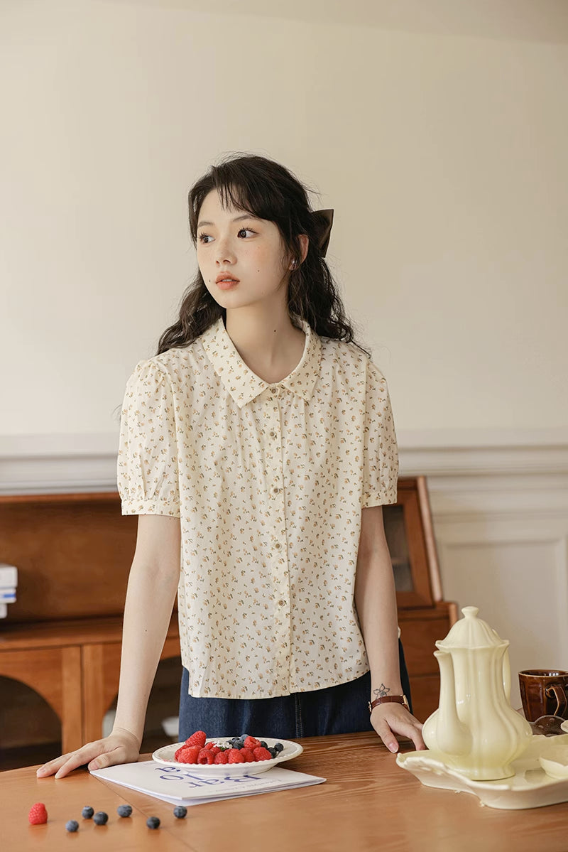 Ditsy Floral Blouse (Beige)