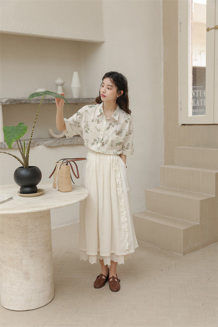Girlfriend Floral Button Up Shirt (2 Colors)