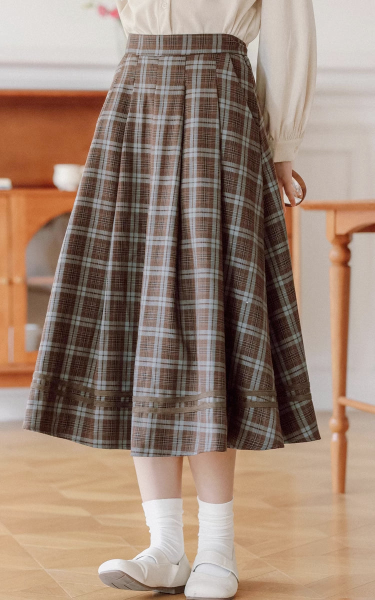 Mint Mocha Plaid Skirt (Brown)