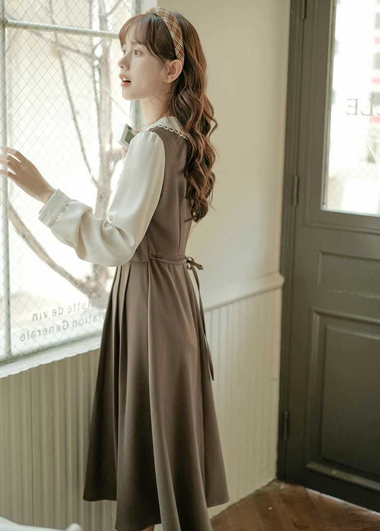 Traveller's Basic Midi Dress (Khaki)