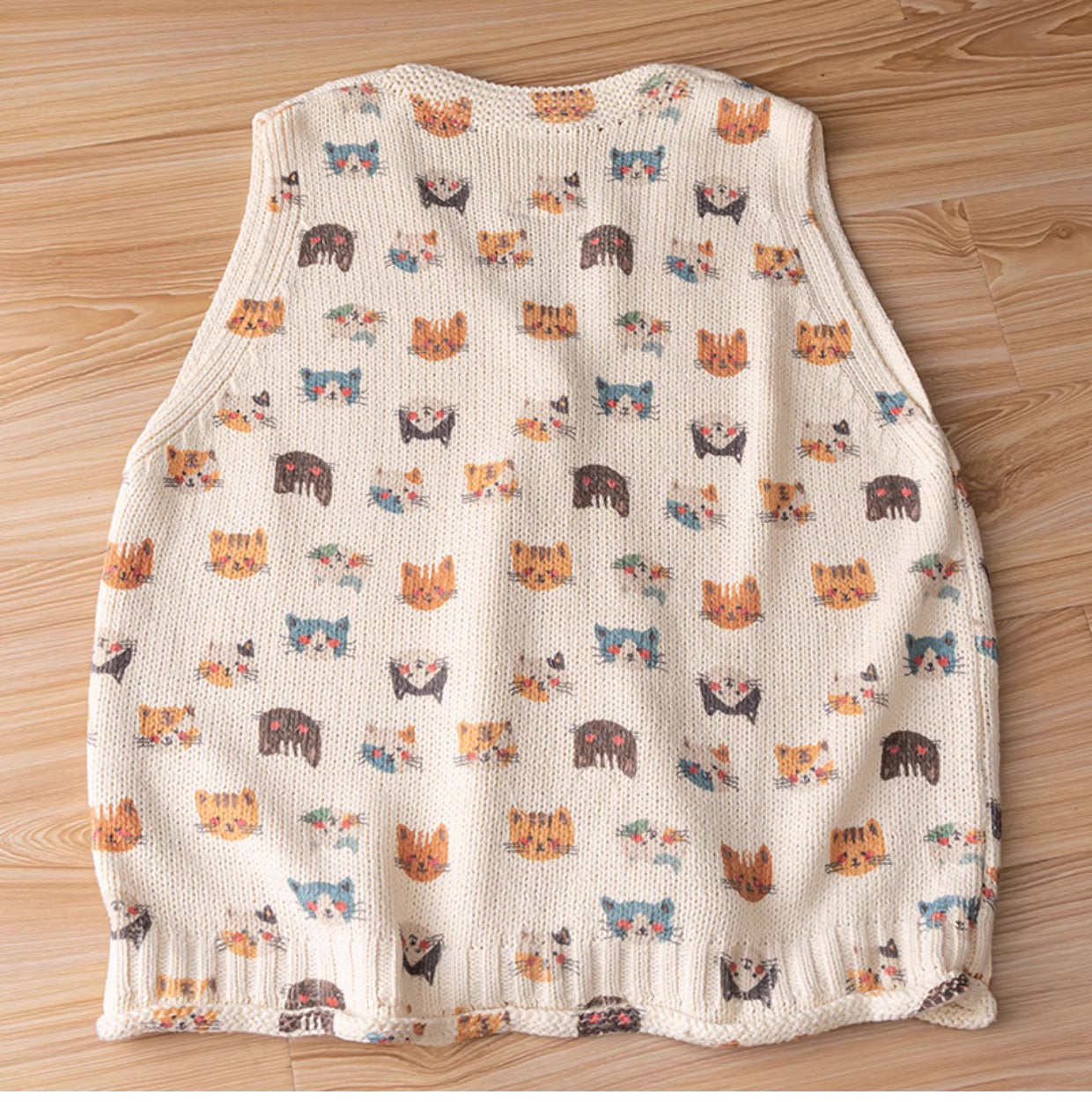 Cat Knitted Vest (Cream)