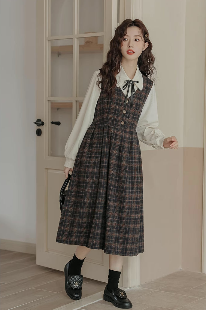 Edinburgh Plaid Pinafore Dress Set (Navy)