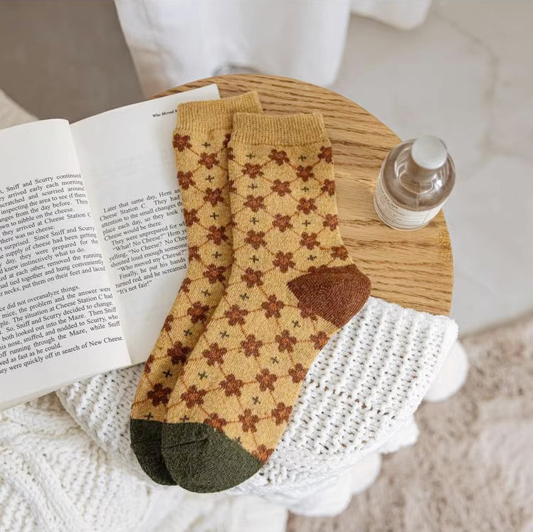 Rustic Daisy Wool Socks (5 Styles)