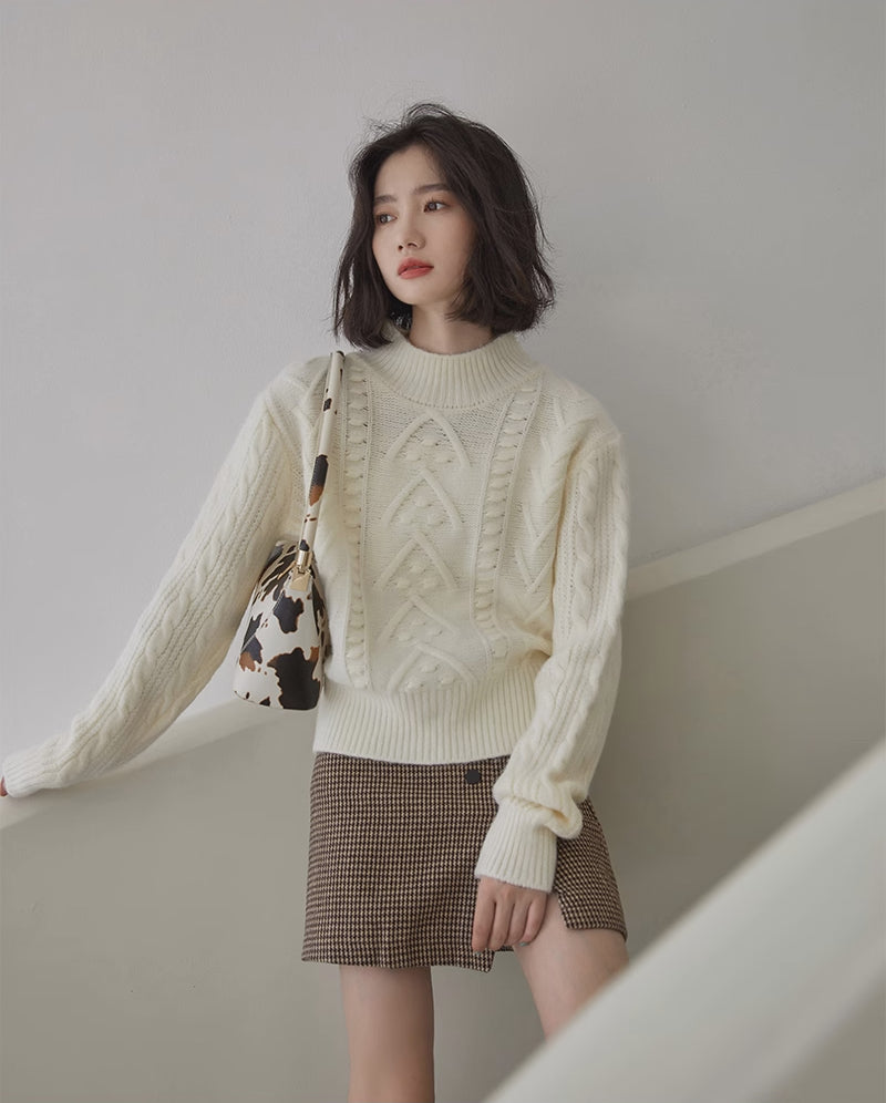 Arrowhead Mock Neck Sweater (4 Colors)