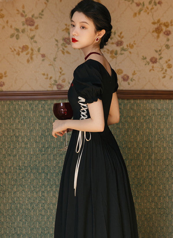 Onyx Rose Lace Up Dress (Black)