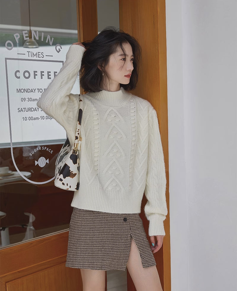 Arrowhead Mock Neck Sweater (4 Colors)