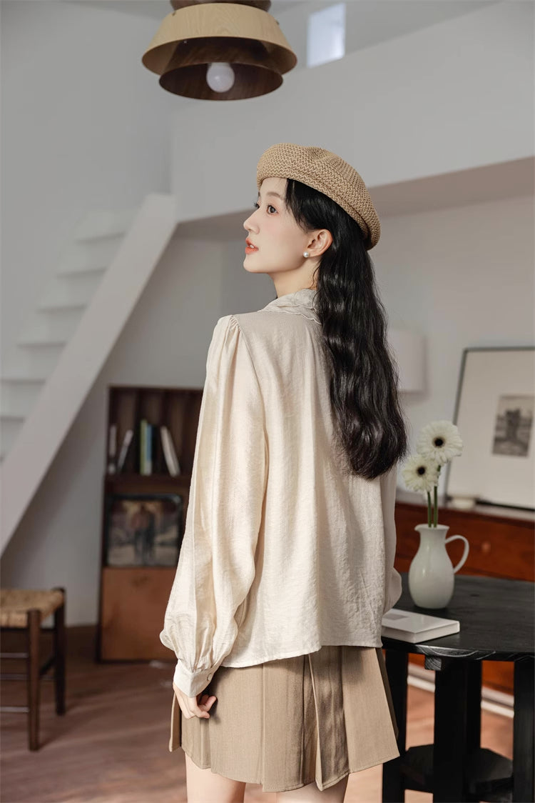 Scallop Trim Blouse (Light Khaki)
