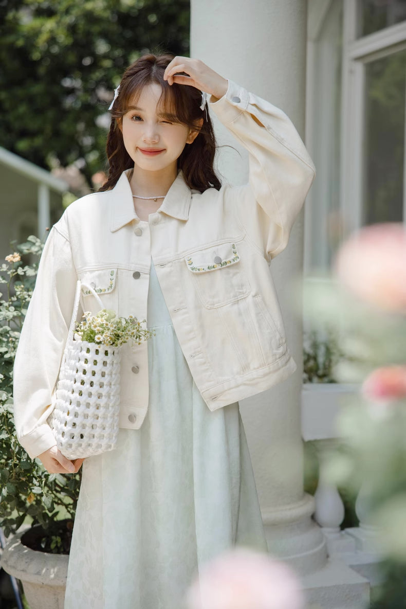 Flower Chain Embroidered Jacket (White)