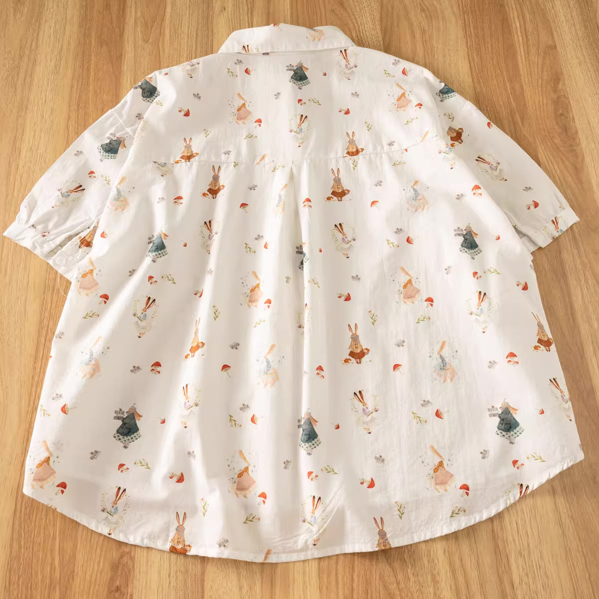 Rabbits Going Out Blouse (White)