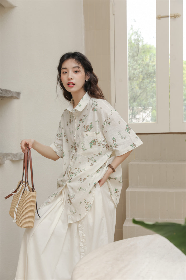 Girlfriend Floral Button Up Shirt (2 Colors)