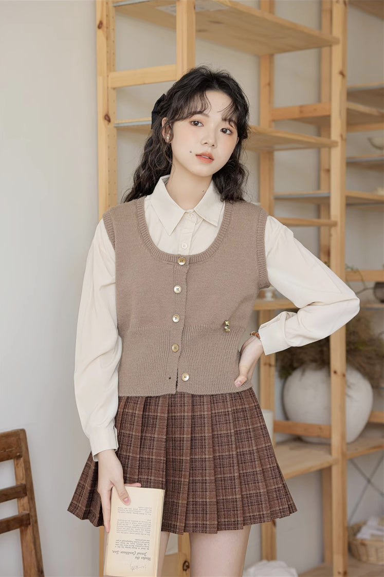 Little Bear Button Vest (3 Colors)
