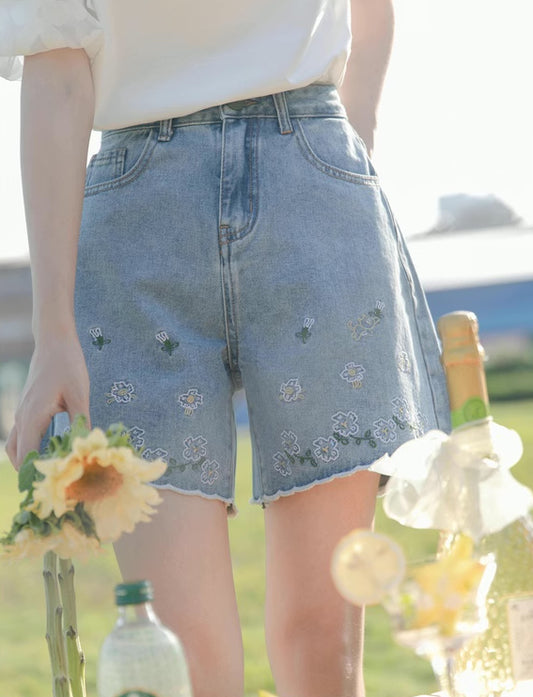 Dancing Flowers Embroidered Shorts (Light Denim)