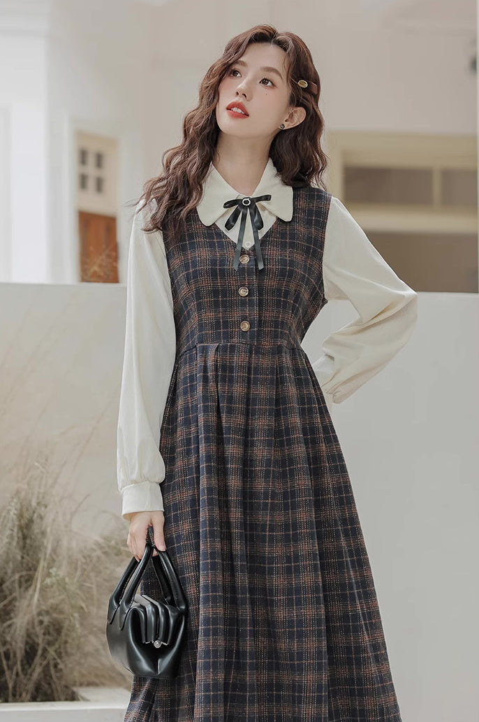 Edinburgh Plaid Pinafore Dress Set (Navy)