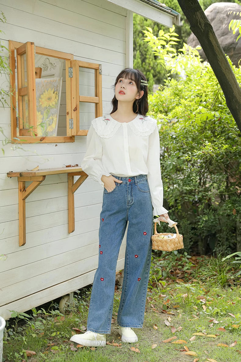 Popping Daisy Embroidered Jeans (Dark Denim)