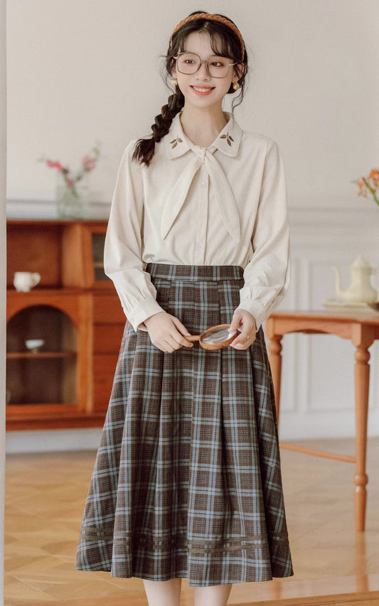 Leafy Corduroy Tie-Neck Blouse (Cream)