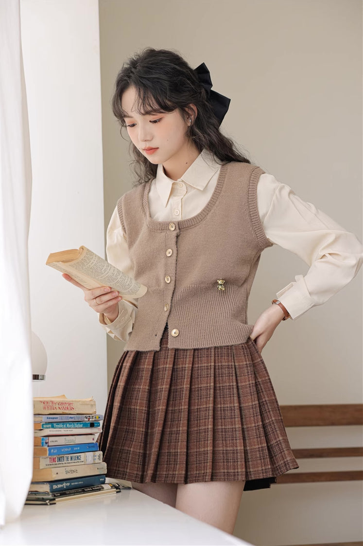 Little Bear Button Vest (3 Colors)