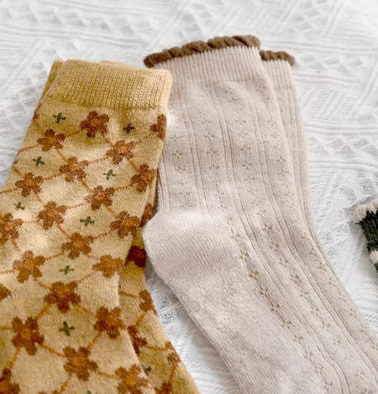 Rustic Daisy Wool Socks (5 Styles)