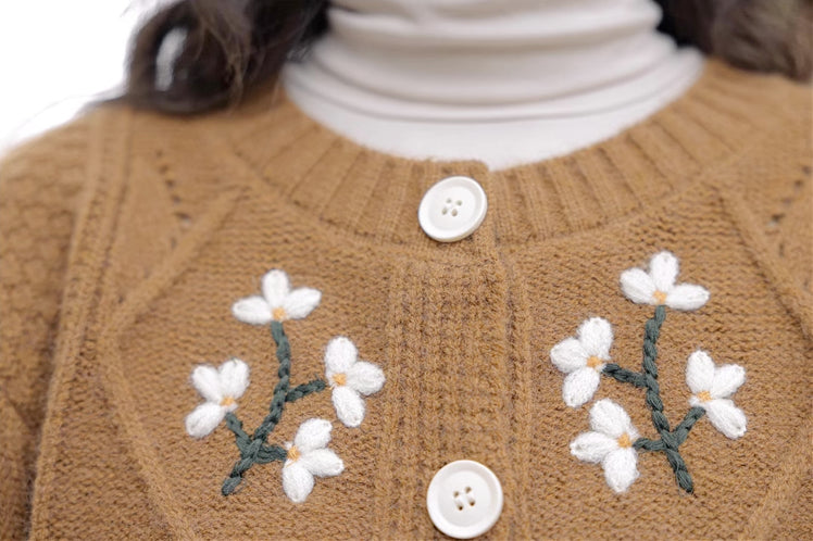 Ditsy Floral Embroidered Round Neck Cardigan (2 Colors)