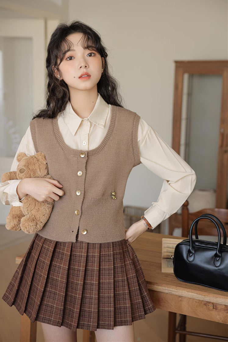Little Bear Button Vest (3 Colors)